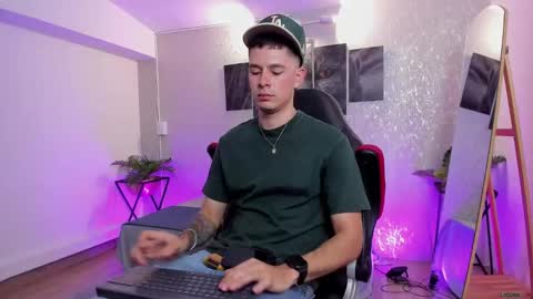 Nils online show from 10-11-25, 02:44