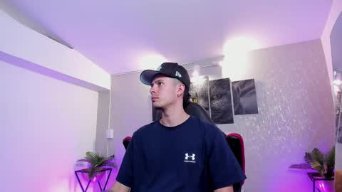 Nils online show from 10-18-25, 04:04