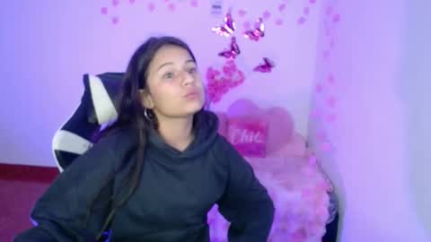 nina__777 online show from 12-17-25, 11:27