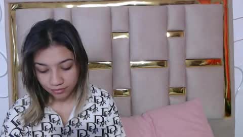 Nina Carther online show from 10-10-25, 11:09