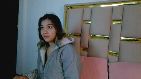 Nina Carther online show from 11-22-25, 11:20