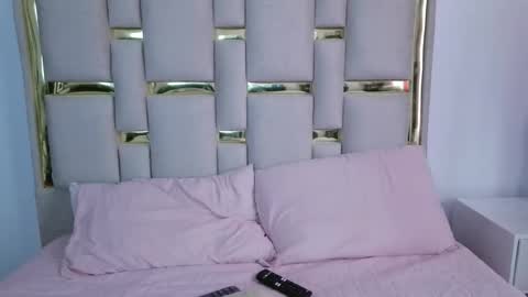 Nina Carther online show from 11-27-25, 11:56