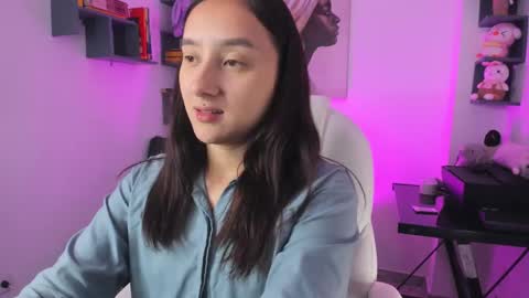nina_collinns online show from 09-09-25, 11:43