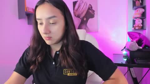 nina_collinns online show from 09-11-25, 11:43