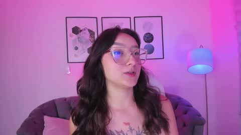 nina_collinns online show from 09-18-25, 11:56