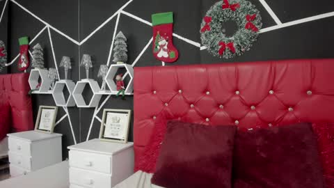 Snapshot of nina_cute06 chatting on 12-23-24, 05:06 Nina online show from 12-23-24, 05:06