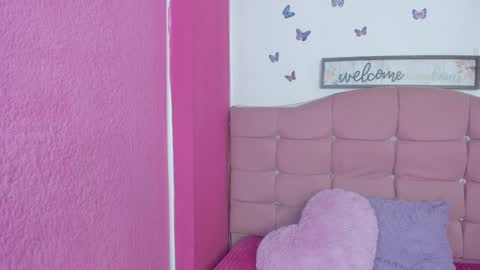 Snapshot of nina_cute06 chatting on 01-10-25, 12:27 Nina online show from 01-10-25, 12:27