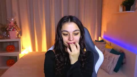 Ketrin online show from 11-25-25, 03:06