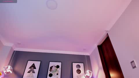 nina_ford_ online show from 12-16-25, 03:11