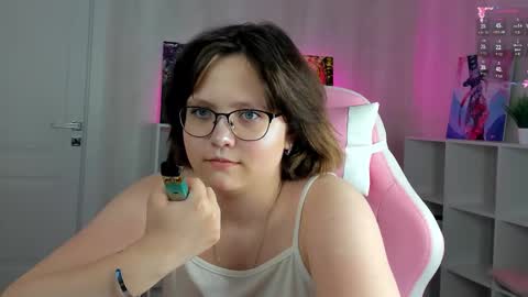 nina lunaa online show from 11-05-25, 09:20