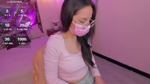 Nina myers online show from 12-19-25, 02:40