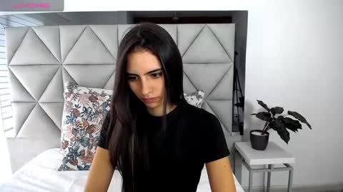  Nina  online show from 12-31-24, 06:35
