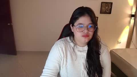 Snapshot of nina_rouge7 chatting on 11-11-25, 12:05 N I N A online show from 11-11-25, 12:05