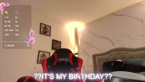 Snapshot of nina_rouge7 chatting on 11-24-25, 01:22 N I N A online show from 11-24-25, 01:22