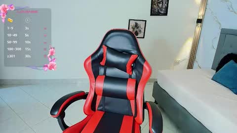 N I N A  online show from 02-07-26, 04:22