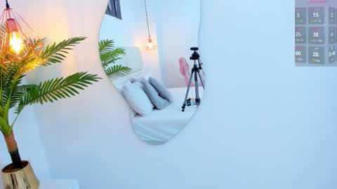 Nina online show from 10-18-25, 05:57