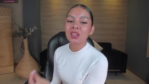 Nina online show from 10-08-25, 02:53