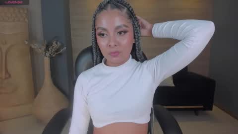 Nina online show from 10-11-25, 03:06