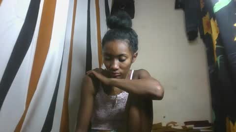 ninaeaa online show from 11-27-25, 08:49