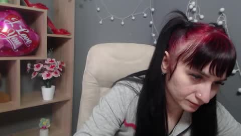 Snapshot of ninaflawlees chatting on 02-13-26, 07:26 ninaflawlees online show from 02-13-26, 07:26