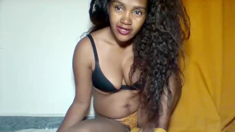 ninah_rise online show from 10-07-25, 02:31
