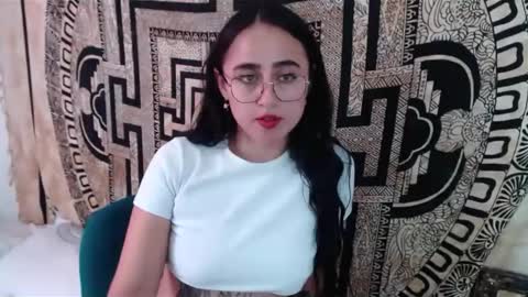 N I N A online show from 12-20-24, 08:01