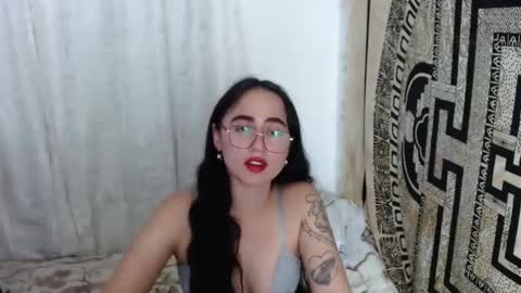 N I N A online show from 03-01-25, 10:53