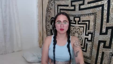 N I N A online show from 03-04-25, 08:27
