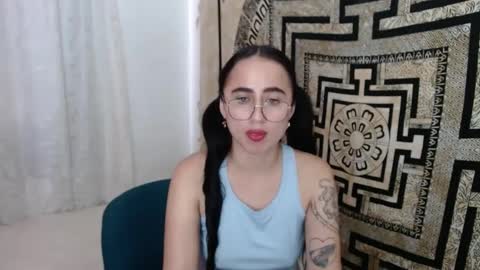 N I N A online show from 03-05-25, 03:29