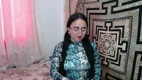 N I N A online show from 10-08-25, 03:09