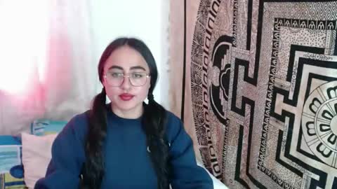 N I N A online show from 10-20-25, 05:35