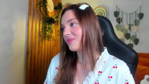 NinaLior online show from 10-25-25, 05:15