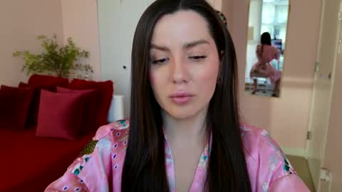 NinaOneil online show from 01-26-25, 10:02