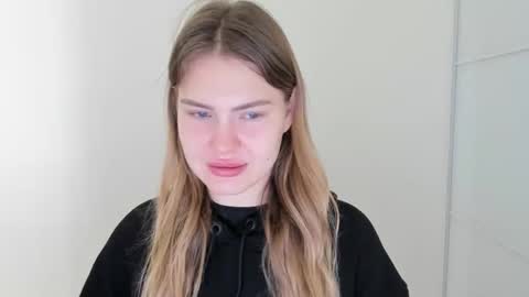 ninarihh online show from 11-11-25, 08:25