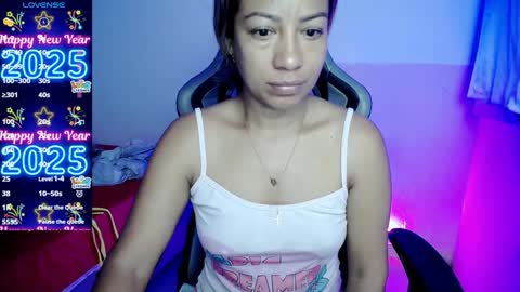 ninatinydoll1 online show from 01-07-25, 10:43