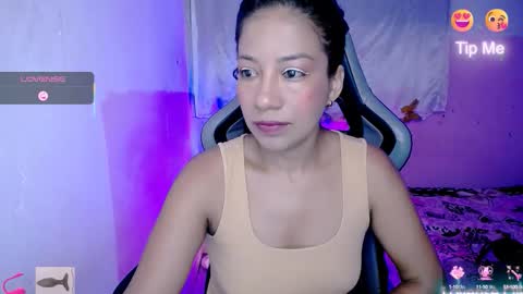 ninatinydoll1 online show from 10-15-25, 08:03