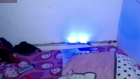 Snapshot of ninatinydoll1 chatting on 04-09-26, 10:31 ninatinydoll1 online show from 04-09-26, 10:31