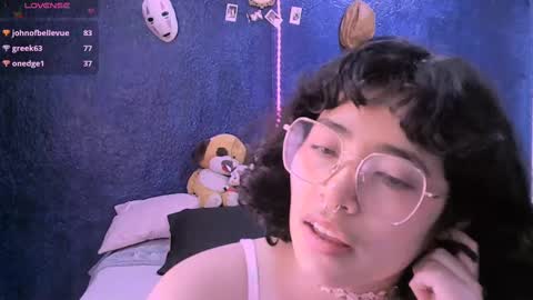 Snapshot of ninayellow chatting on 02-12-25, 06:09 Nina online show from 02-12-25, 06:09