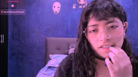 Snapshot of ninayellow chatting on 10-04-25, 04:27 Nina online show from 10-04-25, 04:27