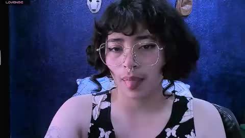 Snapshot of ninayellow chatting on 03-02-26, 01:51 Nina online show from 03-02-26, 01:51