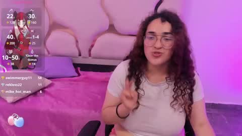 Snapshot of ninha_tay chatting on 12-19-24, 06:23 ninha_tay online show from 12-19-24, 06:23