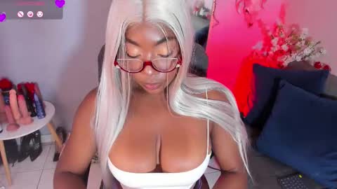 NINI  online show from 12-20-25, 03:41