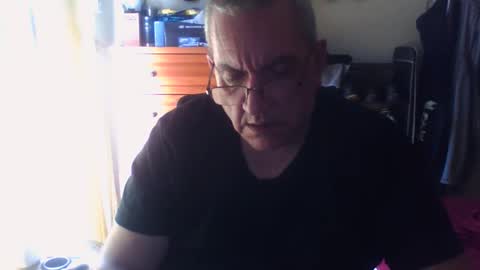 Dennis online show from 10-03-25, 02:58