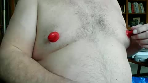 Snapshot of nip_fun_bear chatting on 02-19-25, 08:41 Nip Fun Bear online show from 02-19-25, 08:41