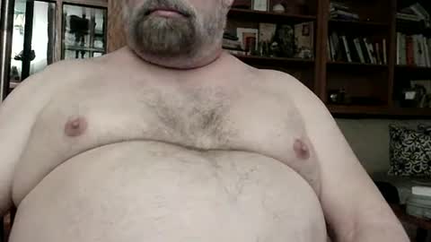 Snapshot of nip_fun_bear chatting on 02-21-25, 04:18 Nip Fun Bear online show from 02-21-25, 04:18