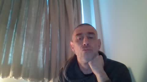 nirevess online show from 01-12-25, 02:19