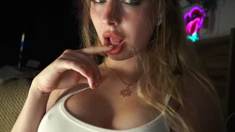 nirvanaa__ online show from 12-01-25, 02:38