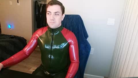 Snapshot of niteowl4 chatting on 12-18-25, 09:15 niteowl4 online show from 12-18-25, 09:15