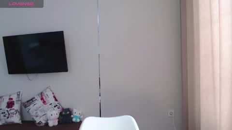 Niu online show from 09-14-25, 06:56