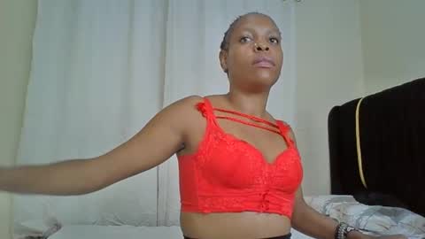 Snapshot of nivea_rose chatting on 02-12-25, 09:42 Rose online show from 02-12-25, 09:42